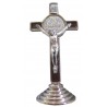 Croix sur socle Saint Benoit